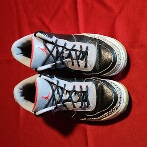 Black cement retro 3 Nike